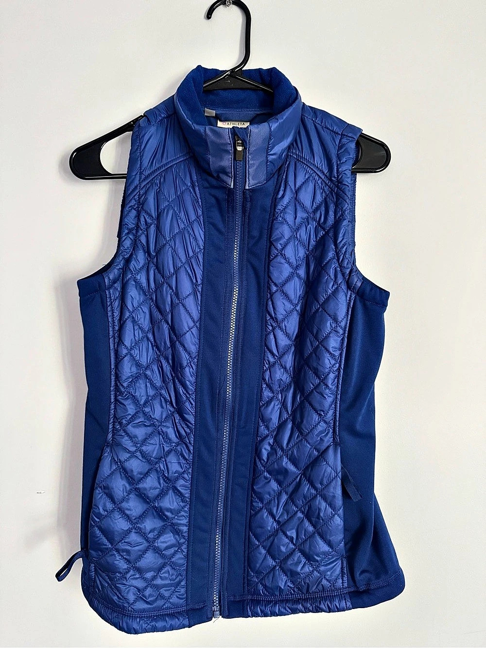 Athleta Women’s Quilted Puffer Vest Blue Size Medium